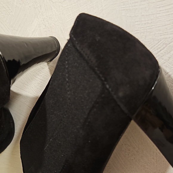 NATURALIZER Size 10M NWOT Black, slide on, elastic edged shiny heel Travel - Picture 6 of 8